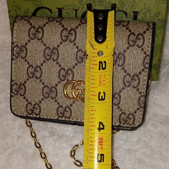 Gucci Tan Mini Bag with Gold Cross Body Chain - Picture 8 of 8